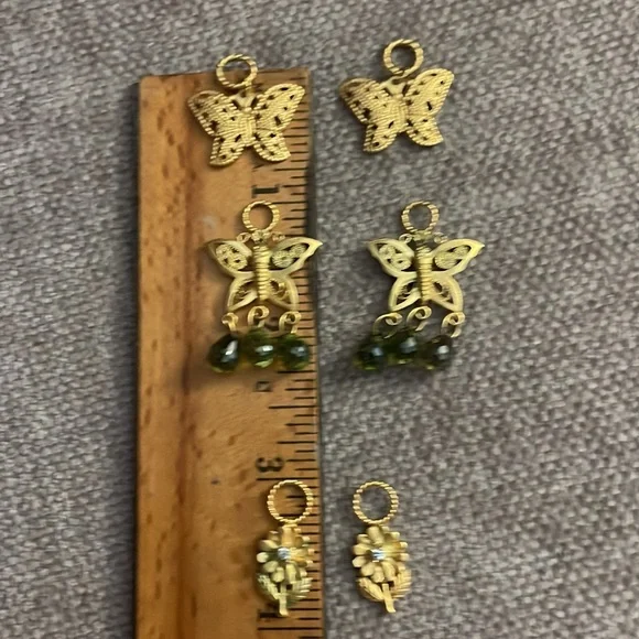 Five pairs of earring charms for hoop earrings - Picture 12 of 13